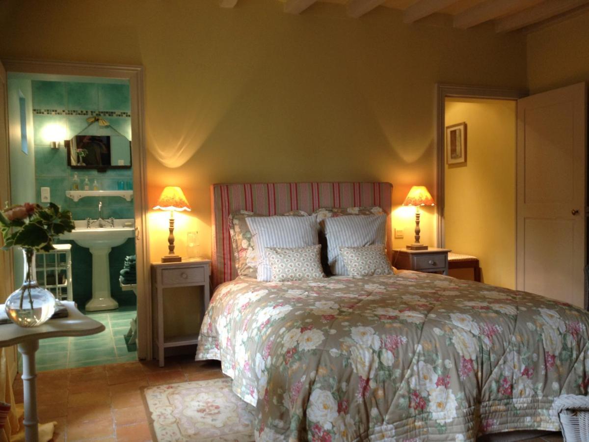 La Maison Céladon Prunay-Cassereau Extérieur photo