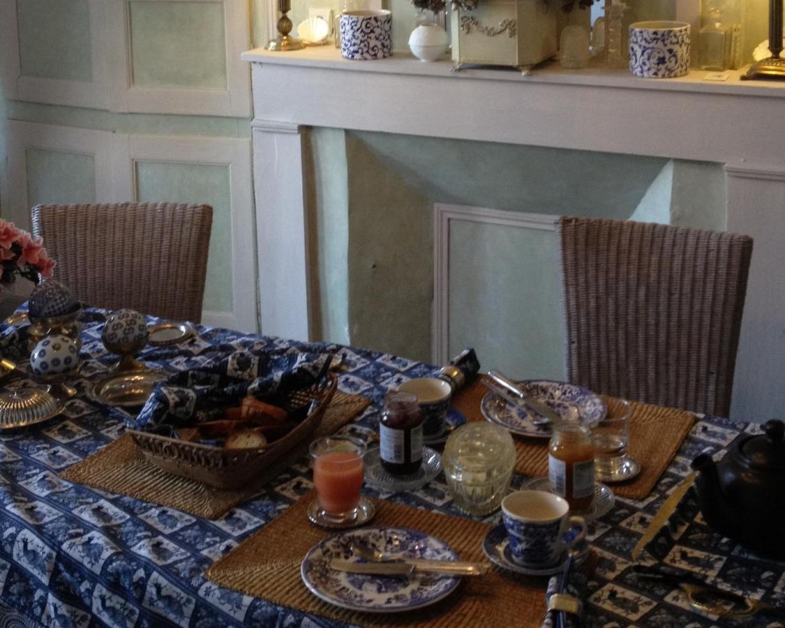 La Maison Céladon Prunay-Cassereau Extérieur photo